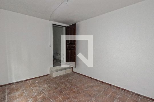 Quarto de casa à venda com 1 quarto, 40m² em Jardim Marisa, São Paulo