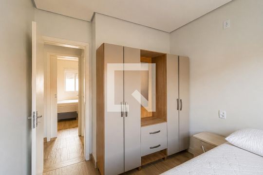 Quarto 1 de casa de condomínio para alugar com 2 quartos, 67m² em Distrito Industrial, Cachoeirinha
