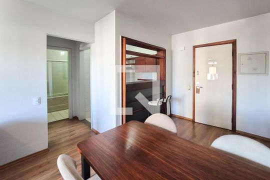 Sala de apartamento para alugar com 1 quarto, 52m² em Centro, São Bernardo do Campo