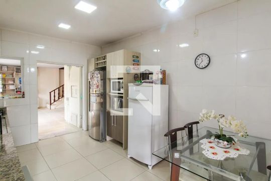 Cozinha de casa para alugar com 3 quartos, 169m² em Estância Velha, Canoas