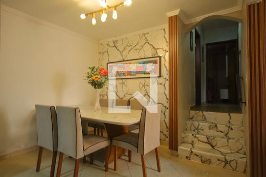 Sala de jantar  de casa para alugar com 4 quartos, 249m² em Parque Terra Nova, São Bernardo do Campo