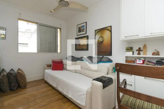 Quarto de apartamento à venda com 3 quartos, 127m² em Vila Ipojuca, São Paulo