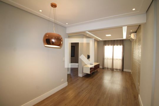 Apartamento para alugar com 2 quartos, 67m² em Chora Menino, São Paulo