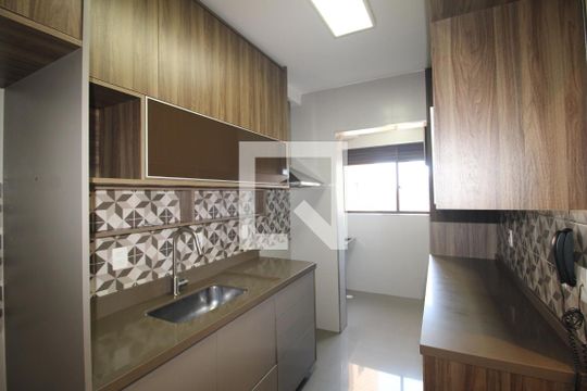 Sala / Cozinha de apartamento para alugar com 2 quartos, 67m² em Chora Menino, São Paulo