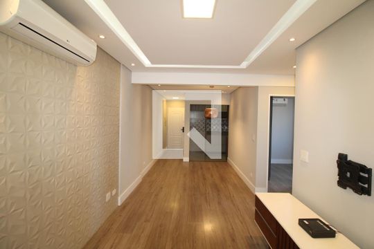 Sala / Cozinha de apartamento para alugar com 2 quartos, 67m² em Chora Menino, São Paulo