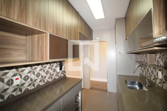 Sala / Cozinha de apartamento para alugar com 2 quartos, 67m² em Chora Menino, São Paulo