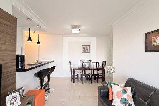 Apartamento à venda com 2 quartos, 69m² em Retiro, Jundiaí