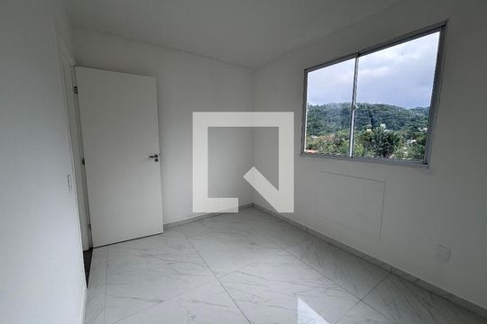 Quarto 1 de apartamento à venda com 2 quartos, 50m² em Vargem Pequena, Rio de Janeiro