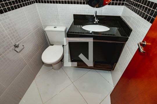 Casa de Condomínio para alugar com 3 quartos, 190m² em Manacás, Belo Horizonte
