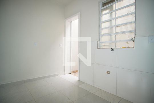 Sala - Cozinha de apartamento para alugar com 1 quarto, 50m² em Sarandi, Porto Alegre