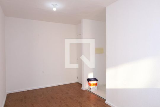 Sala de apartamento para alugar com 2 quartos, 41m² em Jardim Helian, São Paulo