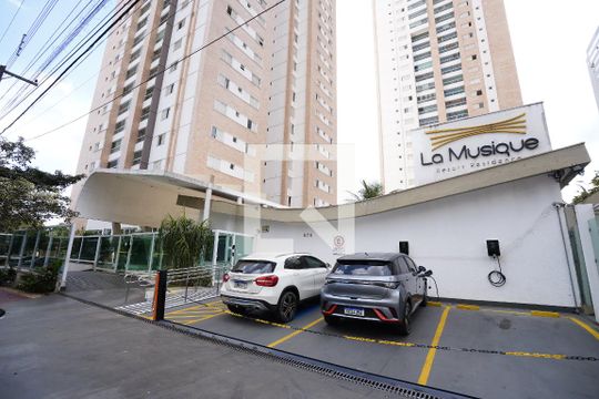 Apartamento para alugar com 4 quartos, 140m² em Setor Bueno, Goiânia