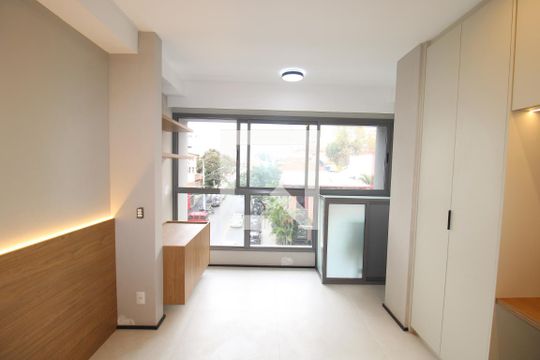 Kitnet/Studio para alugar com 1 quarto, 28m² em Santana, São Paulo