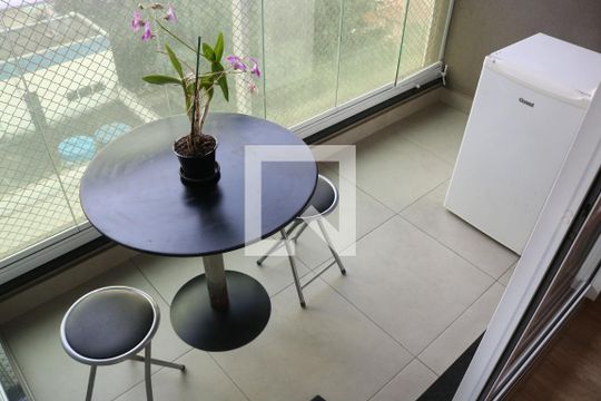 Varanda de kitnet/studio para alugar com 1 quarto, 25m² em Perdizes, São Paulo