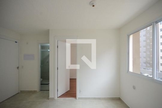 Sala de apartamento para alugar com 2 quartos, 32m² em Parque Pan Americano, São Paulo