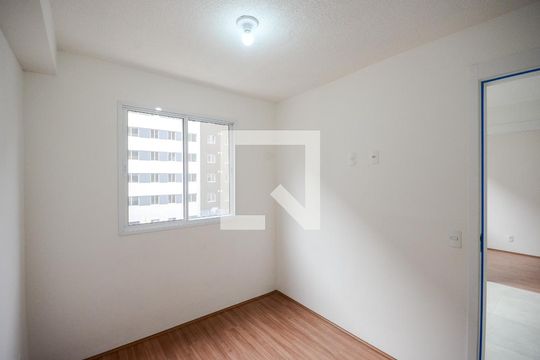Quarto 2 de apartamento para alugar com 2 quartos, 32m² em Parque Pan Americano, São Paulo