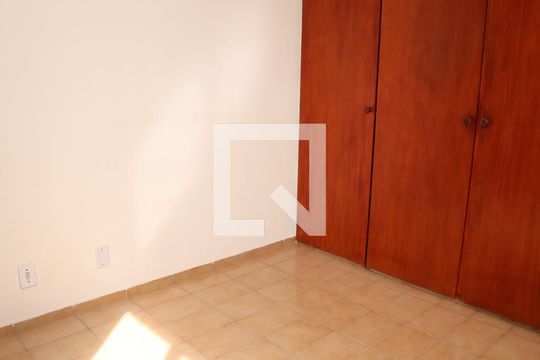 Quarto 1 de apartamento para alugar com 2 quartos, 82m² em Vila São João, Goiânia