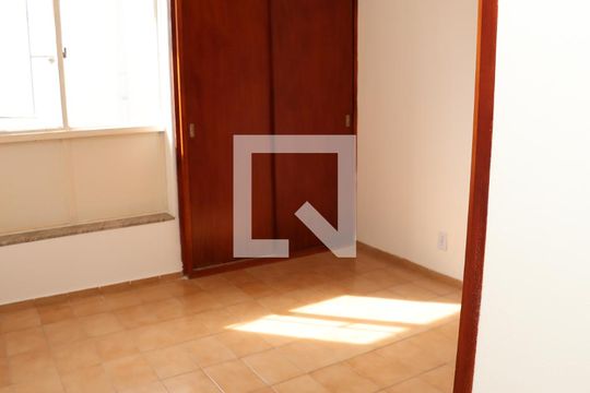 Quarto 1 de apartamento para alugar com 2 quartos, 82m² em Vila São João, Goiânia