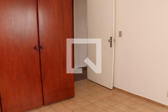 Quarto 1 de apartamento para alugar com 2 quartos, 82m² em Vila São João, Goiânia