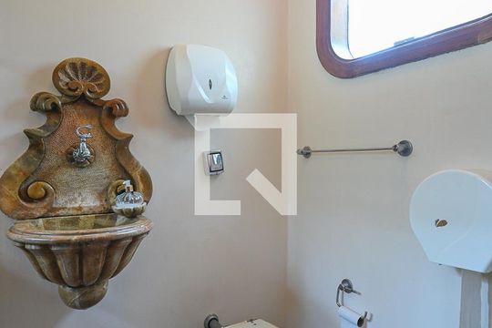 Lavabo de casa à venda com 5 quartos, 800m² em Cidade Jardim, São Paulo