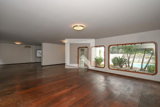 Sala de casa à venda com 5 quartos, 800m² em Cidade Jardim, São Paulo