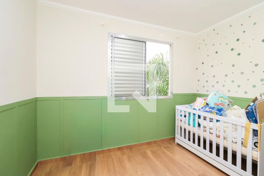 Quarto 2 de apartamento à venda com 2 quartos, 45m² em Jardim Redil, São Paulo