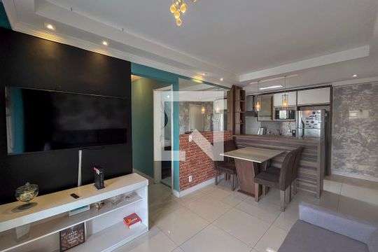 Sala de apartamento para alugar com 3 quartos, 63m² em Jardim Celeste, São Paulo