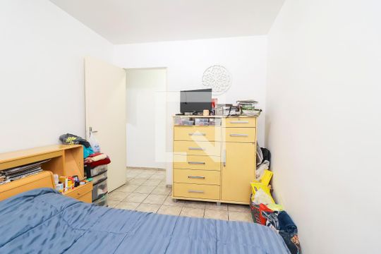 Quarto 1 de apartamento para alugar com 2 quartos, 59m² em Vila Regina, São Paulo