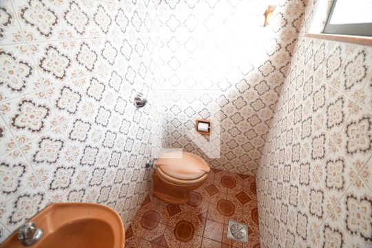 Lavabo de casa para alugar com 4 quartos, 280m² em Vila Industrial (campinas), Campinas