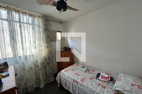 Quarto 1 de apartamento para alugar com 2 quartos, 55m² em Praça Seca, Rio de Janeiro