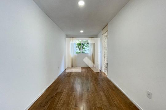 Apartamento à venda com 2 quartos, 41m² em Jardim Arpoador, São Paulo