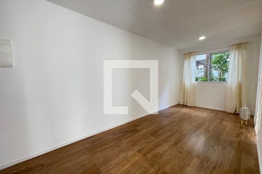 Apartamento à venda com 2 quartos, 41m² em Jardim Arpoador, São Paulo