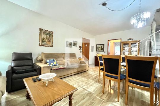 Sala de casa à venda com 3 quartos, 135m² em Parque Jabaquara, São Paulo
