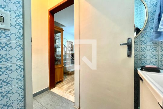 Lavabo de casa à venda com 3 quartos, 135m² em Parque Jabaquara, São Paulo