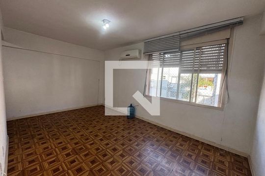 Sala de apartamento para alugar com 2 quartos, 63m² em Centro, Novo Hamburgo