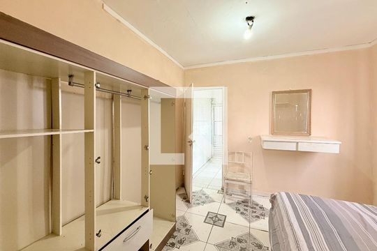 Suíte  de apartamento para alugar com 1 quarto, 31m² em Cidade Domitila, São Paulo