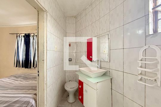 Banheiro Suíte  de apartamento para alugar com 1 quarto, 31m² em Cidade Domitila, São Paulo