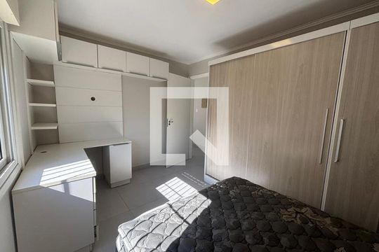 Apartamento para alugar com 2 quartos, 50m² em Vila Nova, Novo Hamburgo