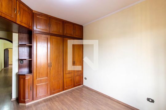 Suíte de casa para alugar com 3 quartos, 210m² em Jardim Rosa de Franca, Guarulhos
