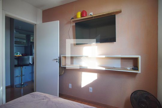 Quarto 1 de apartamento à venda com 2 quartos, 45m² em Feitoria, São Leopoldo
