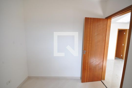 Quarto 2 de apartamento para alugar com 2 quartos, 37m² em Vila Paiva, São Paulo