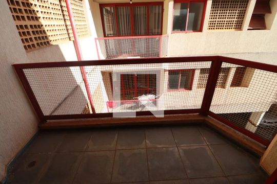Varanda  de apartamento para alugar com 1 quarto, 51m² em Jardim Macedo, Ribeirão Preto