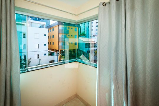 Apartamento à venda com 3 quartos, 74m² em Manacás, Belo Horizonte