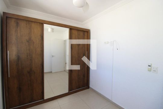 Quarto 1 de apartamento para alugar com 2 quartos, 43m² em Núcleo Lageado, São Paulo