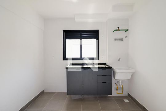 Sala/Cozinha/Área de Serviço de apartamento para alugar com 1 quarto, 32m² em Vila Dom Pedro Ii, São Paulo