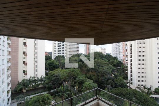 Vista Sala  de apartamento à venda com 5 quartos, 280m² em Real Parque, São Paulo