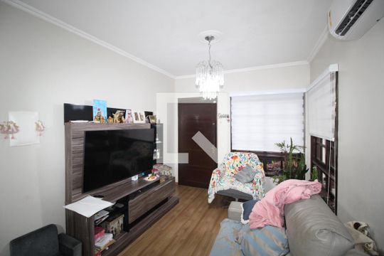 Sala de casa à venda com 3 quartos, 170m² em Jardim Itu, Porto Alegre