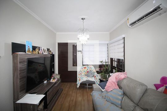 Casa à venda com 3 quartos, 170m² em Jardim Itu, Porto Alegre