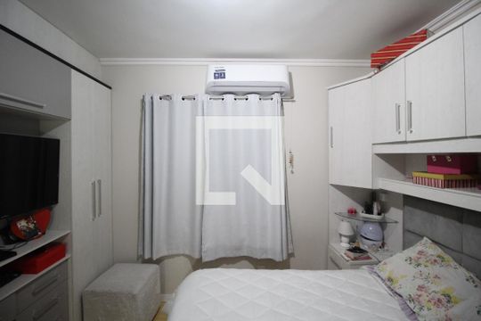 Suíte 1 de casa à venda com 3 quartos, 170m² em Jardim Itu, Porto Alegre