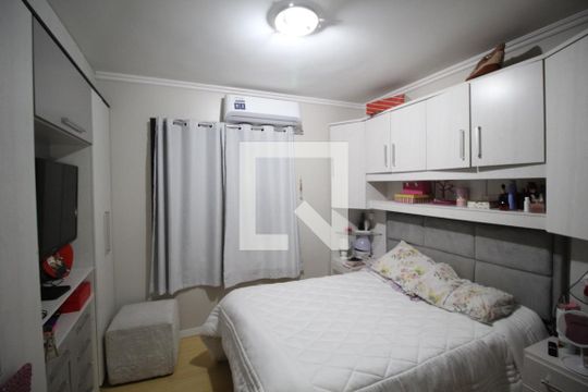 Suíte 1 de casa à venda com 3 quartos, 170m² em Jardim Itu, Porto Alegre